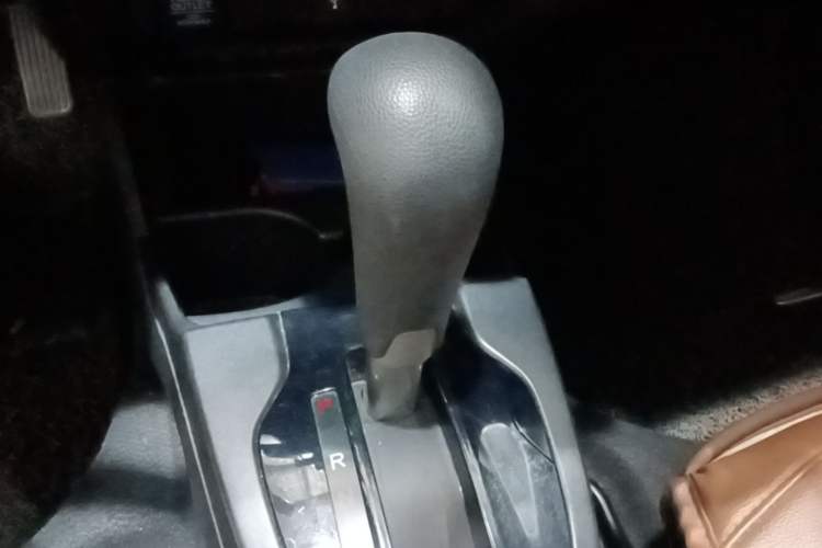 Used Honda Fit 2014 1.5L LX CVT Comfort Model Gear Lever