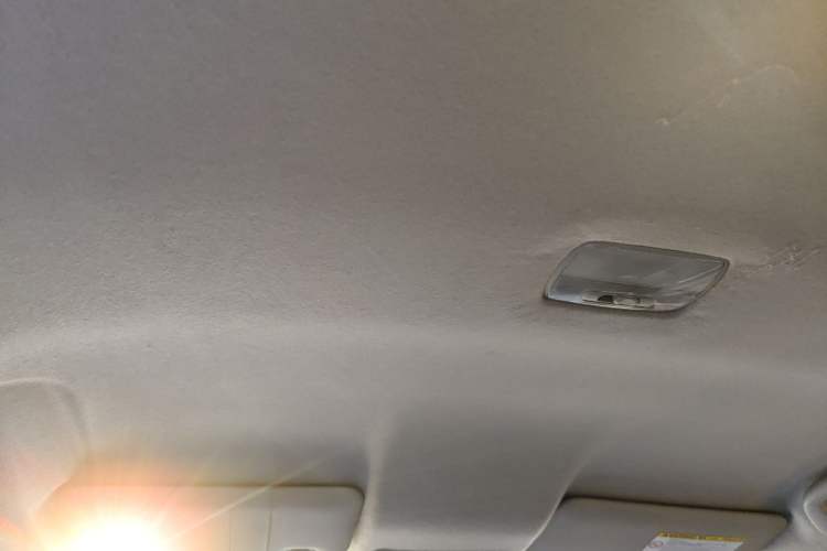 Used Honda Fit 2014 1.5L SE CVT Fashion Model Headliner