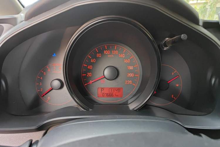 Used Honda Fit 2014 1.5L LX CVT Comfort Model Instrument Cluster