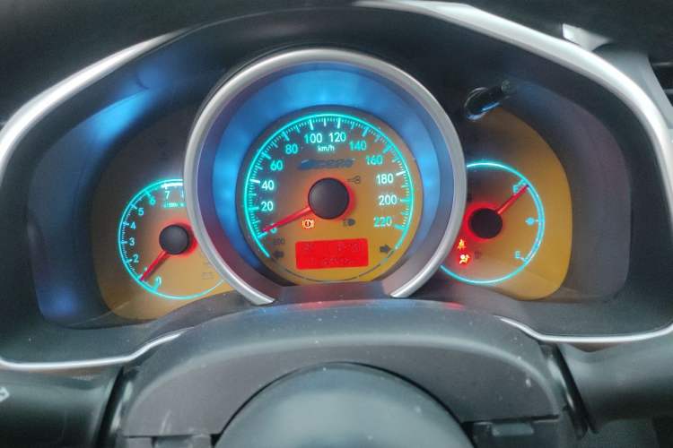 Used Honda Fit 2014 1.5L LX CVT Comfort Model Instrument Cluster