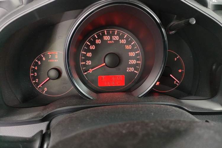 Used Honda Fit 2014 1.5L LX CVT Comfort Model Instrument Cluster