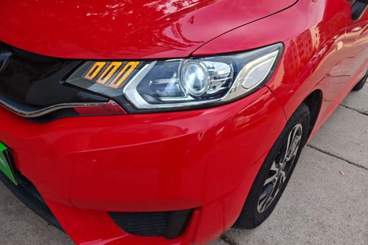 Used Honda Fit 2014 1.5L LX CVT Comfort Model Left Front Headlight