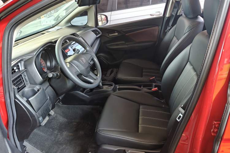 Used Honda Fit 2014 1.5L LX CVT Comfort Model Left Front Seat