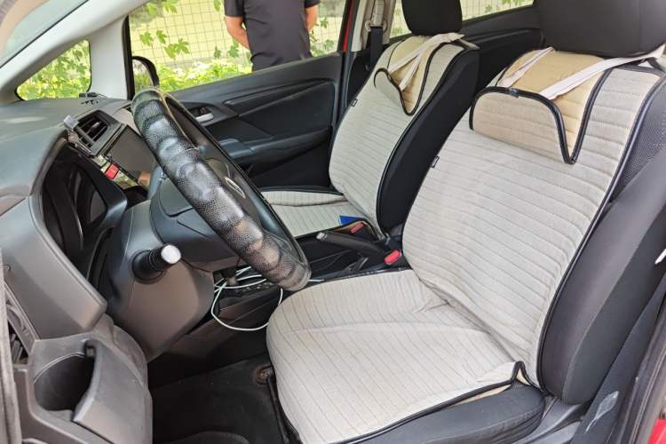 Used Honda Fit 2014 1.5L LX CVT Comfort Model Left Front Seat