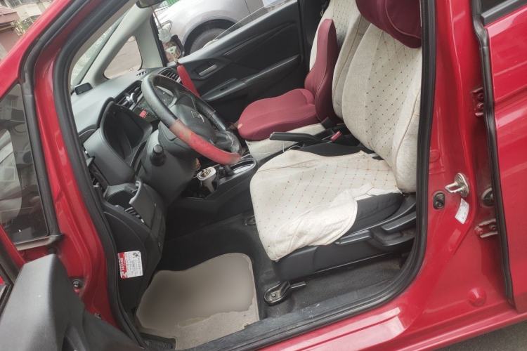 Used Honda Fit 2014 1.5L LX CVT Comfort Model Left Front Seat