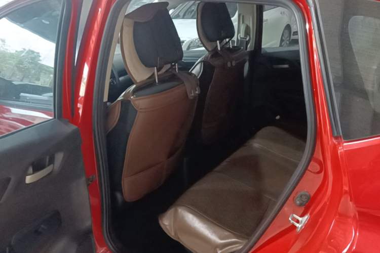 Used Honda Fit 2014 1.5L LX CVT Comfort Model Left Rear Seat