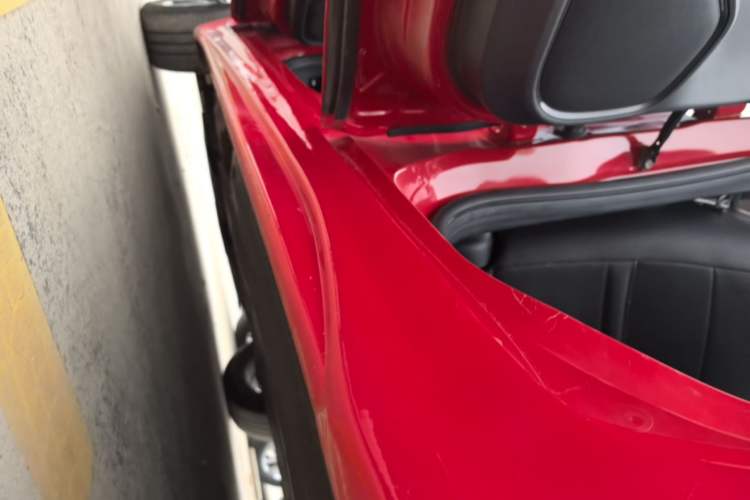 Used Honda Fit 2014 1.5L SE CVT Fashion Model Left Side Sill