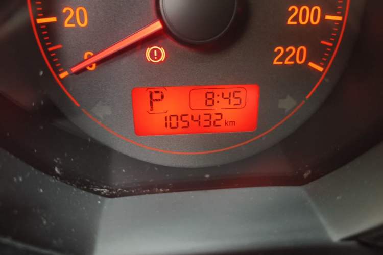 Used Honda Fit 2014 1.5L LX CVT Comfort Model Odometer Close Up