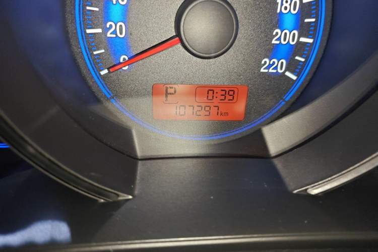 Used Honda Fit 2014 1.5L LX CVT Comfort Model Odometer Close Up