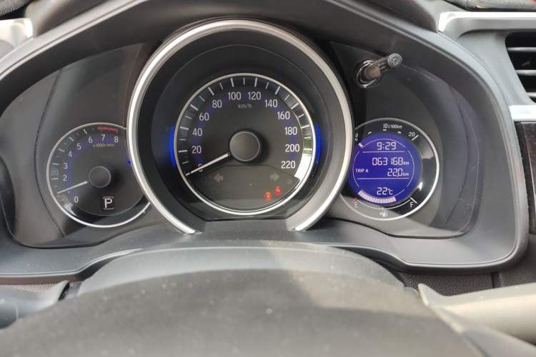 Used Honda Fit 2014 1.5L EX CVT Elite Model Odometer Close Up