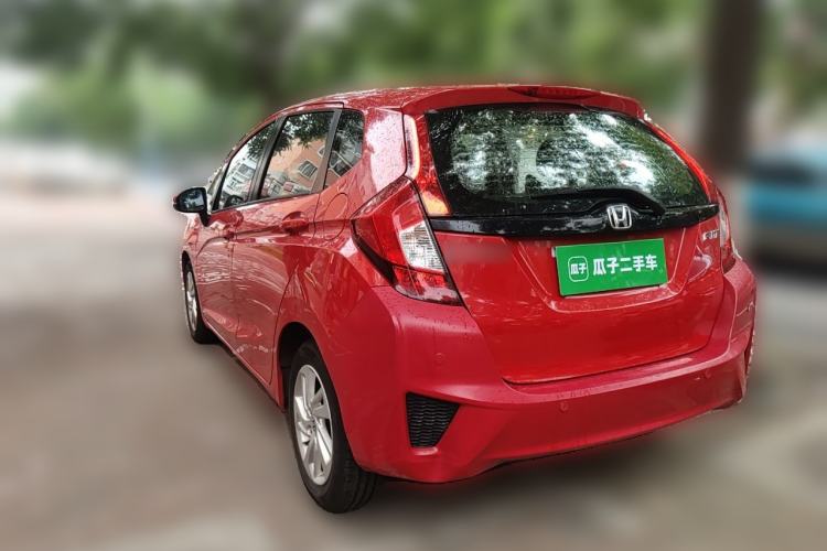 Used Honda Fit 2014 1.5L SE CVT Fashion Model Rear Left 45 Deg