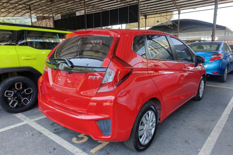 Used Honda Fit 2014 1.5L LX CVT Comfort Model Rear Right 45 Deg