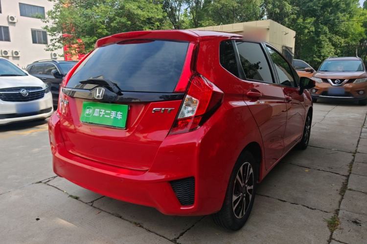 Used Honda Fit 2014 1.5L LX CVT Comfort Model Rear Right 45 Deg
