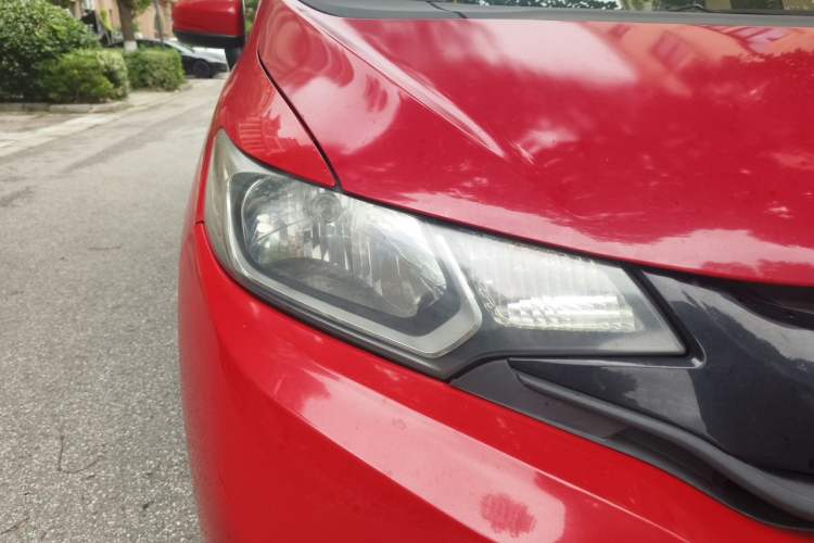 Used Honda Fit 2014 1.5L LX CVT Comfort Model Right Front Headlight