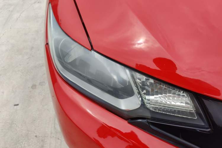 Used Honda Fit 2014 1.5L LX CVT Comfort Model Right Front Headlight