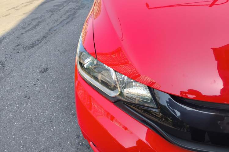 Used Honda Fit 2014 1.5L LX CVT Comfort Model Right Front Headlight