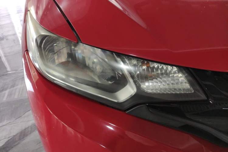 Used Honda Fit 2014 1.5L LX CVT Comfort Model Right Front Headlight