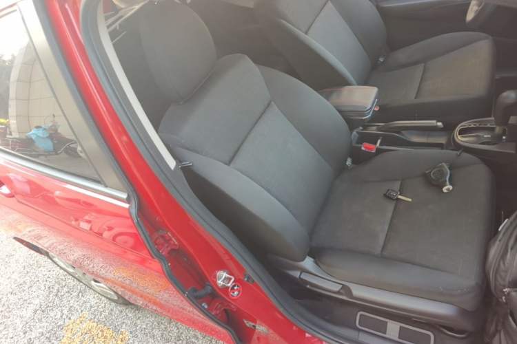Used Honda Fit 2014 1.5L LX CVT Comfort Model Right Front Seat