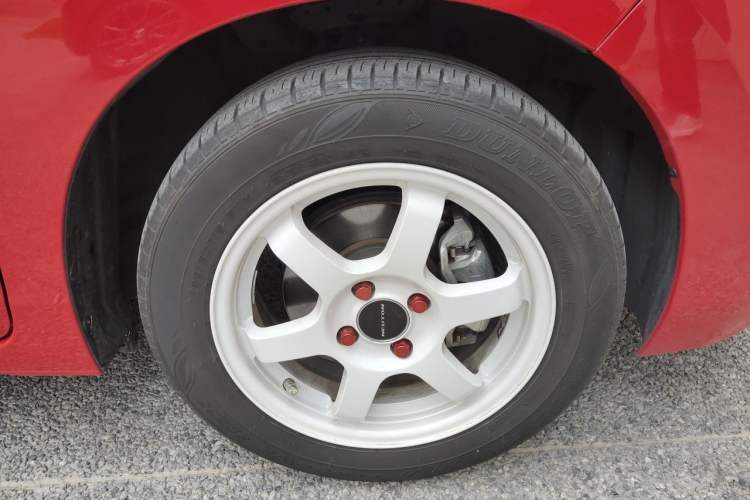 Used Honda Fit 2014 1.5L EX CVT Elite Model Right Front Wheel Hub