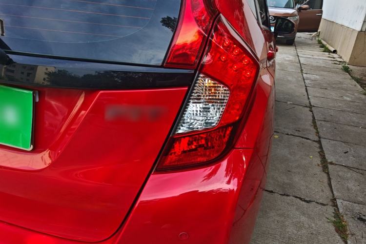 Used Honda Fit 2014 1.5L LX CVT Comfort Model Right Rear Taillight