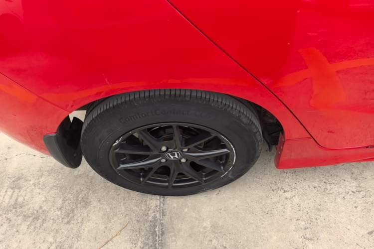 Used Honda Fit 2014 1.5L SE CVT Fashion Model Right Rear Wheel Hub