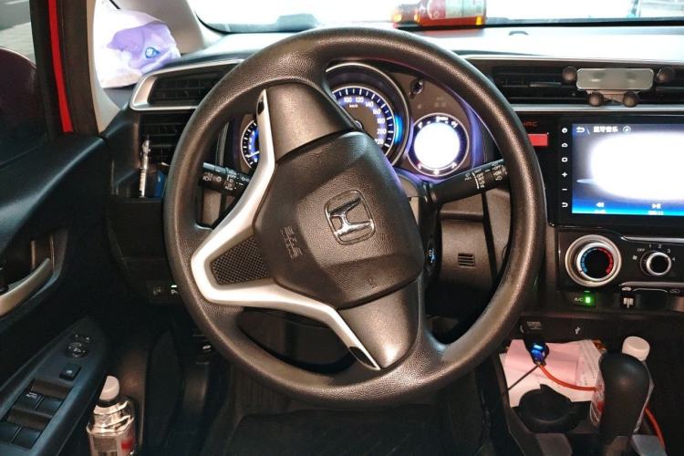 Used Honda Fit 2014 1.5L SE CVT Fashion Model Steering Wheel