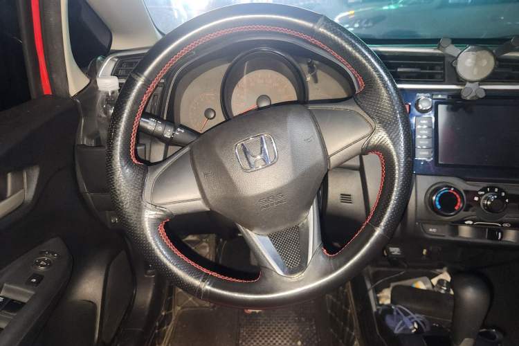 Used Honda Fit 2014 1.5L LX CVT Comfort Model Steering Wheel