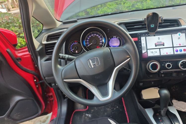 Used Honda Fit 2014 1.5L SE CVT Fashion Model Steering Wheel