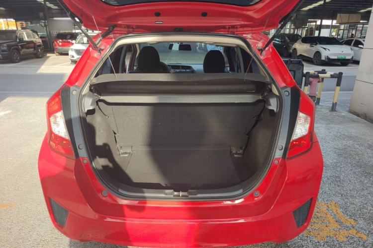 Used Honda Fit 2014 1.5L LX CVT Comfort Model Trunk