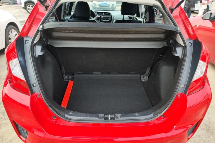 Used Honda Fit 2014 1.5L LX CVT Comfort Model Trunk