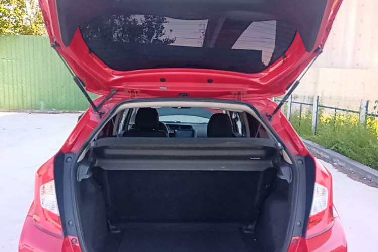 Used Honda Fit 2014 1.5L LX CVT Comfort Model Trunk