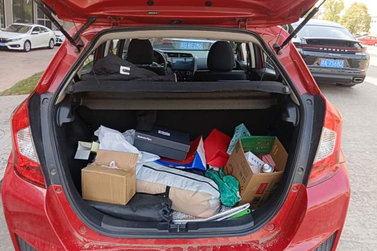 Used Honda Fit 2014 1.5L LX CVT Comfort Model Trunk