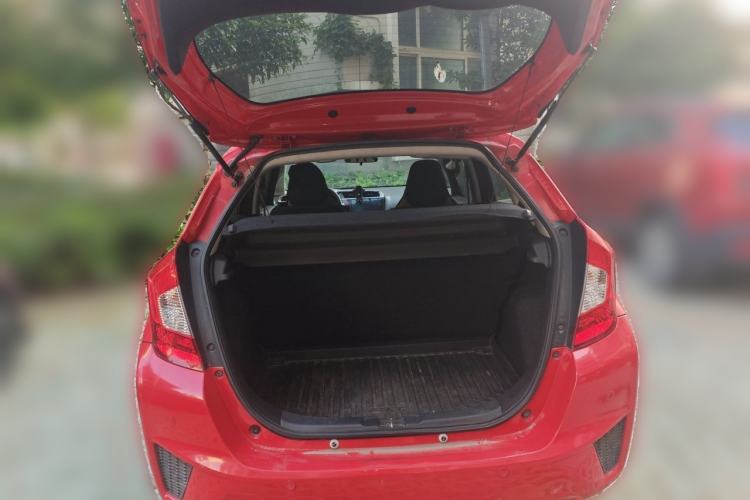 Used Honda Fit 2014 1.5L SE CVT Fashion Model Trunk