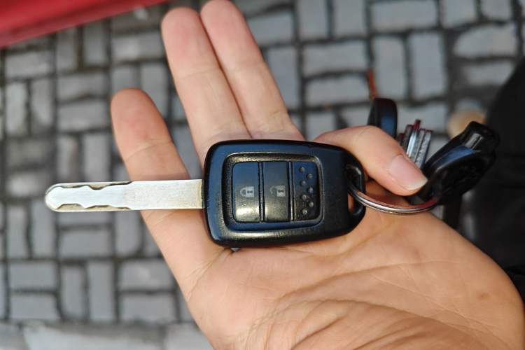 Used Honda Fit 2014 1.5L LX Manual Comfort Model Vehicle Key