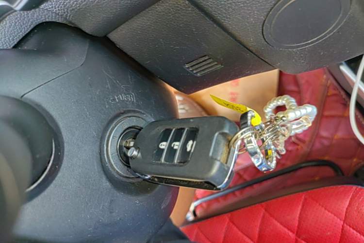 Used Honda Fit 2014 1.5L SE CVT Fashion Model Vehicle Key