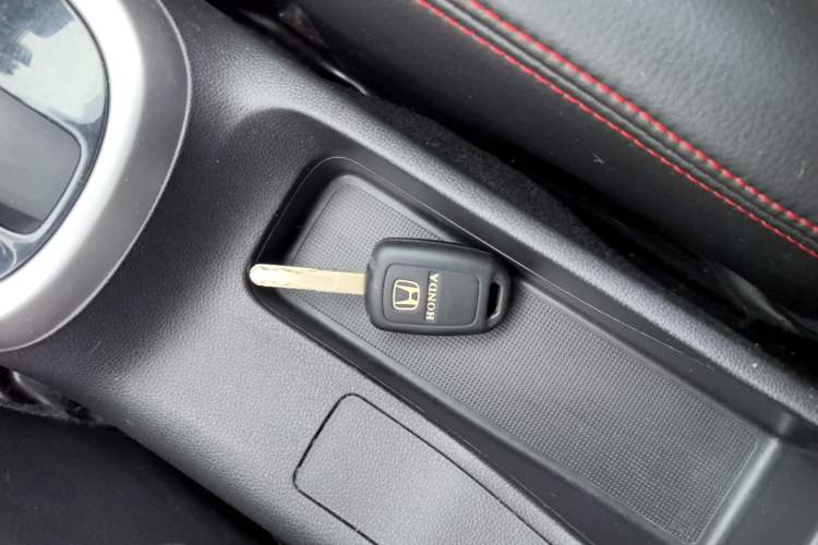 Used Honda Fit 2014 1.5L SE CVT Fashion Model Vehicle Key