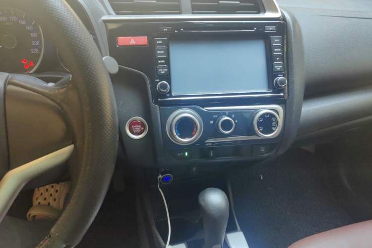 Used Honda Fit 2014 1.5L EX CVT Elite Model Audio And AC Panel