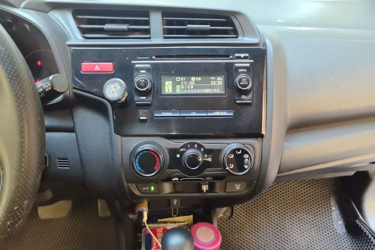 Used Honda Fit 2014 1.5L LX CVT Comfort Model Audio And AC Panel