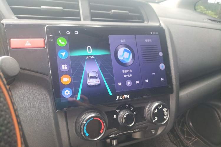Used Honda Fit 2014 1.5L LX CVT Comfort Model Audio And AC Panel