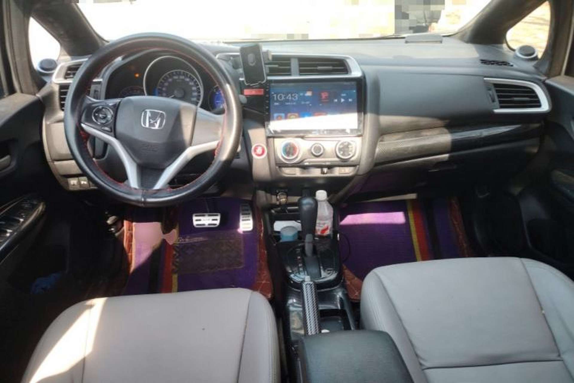 Used Honda Fit 2014 1.5L EX CVT Elite Model Center Console