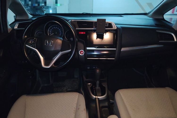 Used Honda Fit 2014 1.5L EXLI CVT Leading Model Center Console