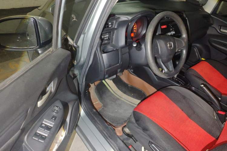 Used Honda Fit 2014 1.5L LX CVT Comfort Model Driver Seat