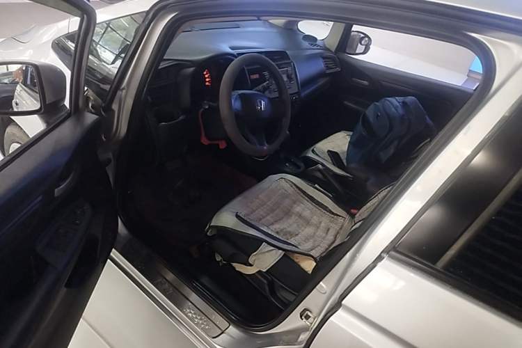Used Honda Fit 2014 1.5L LX CVT Comfort Model Driver Seat