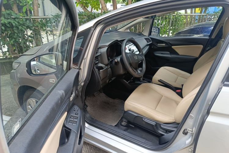 Used Honda Fit 2014 1.5L LX CVT Comfort Model Driver Seat