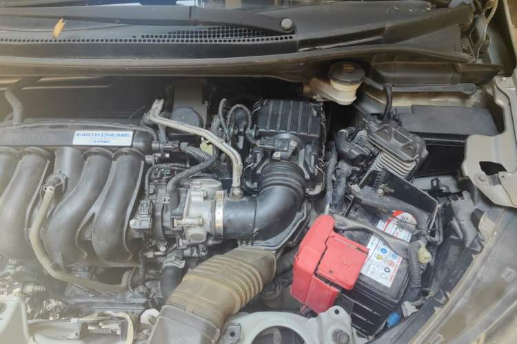 Used Honda Fit 2014 1.5L EX CVT Elite Model Engine Bay Left
