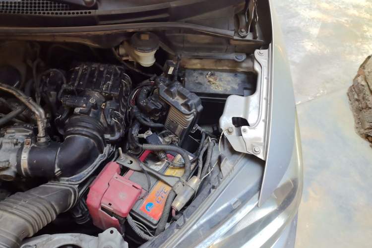 Used Honda Fit 2014 1.5L LX CVT Comfort Model Engine Bay Left