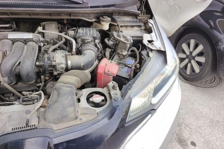 Used Honda Fit 2014 1.5L LX CVT Comfort Model Engine Bay Left