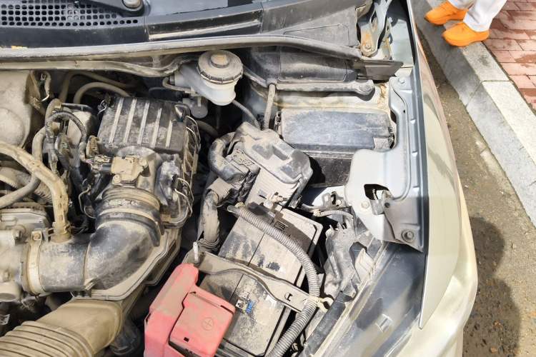 Used Honda Fit 2014 1.5L EX CVT Elite Model Engine Bay Left