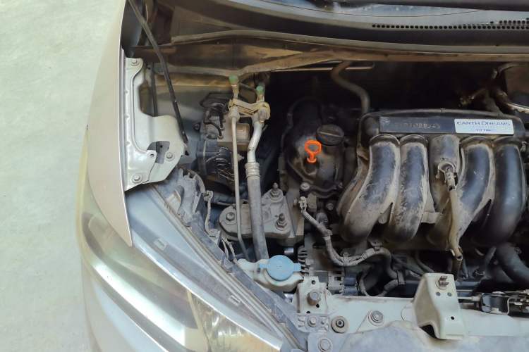Used Honda Fit 2014 1.5L LX CVT Comfort Model Engine Bay Right