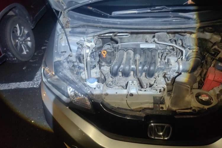 Used Honda Fit 2014 1.5L LX Manual Comfort Model Engine Bay Right